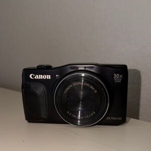 Canon SX700 HS Compact Black Camera